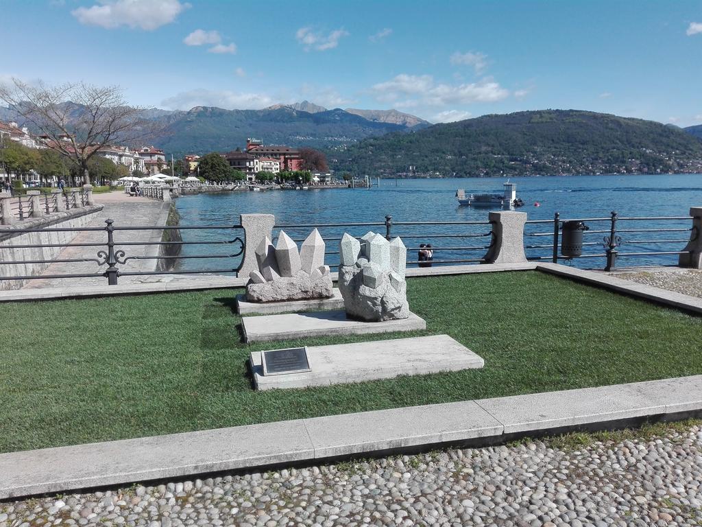 Hotel Elvezia Lake Maggiore Екстер'єр фото